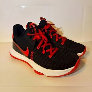 Nike Lebron Witness 5 Basketball Sneakers Mens Size 11 Black/Red Shoes